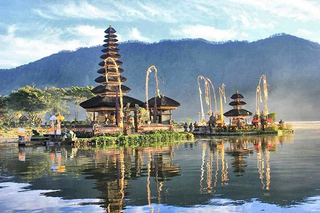 Besakih temple is a mothet temple of Bali .