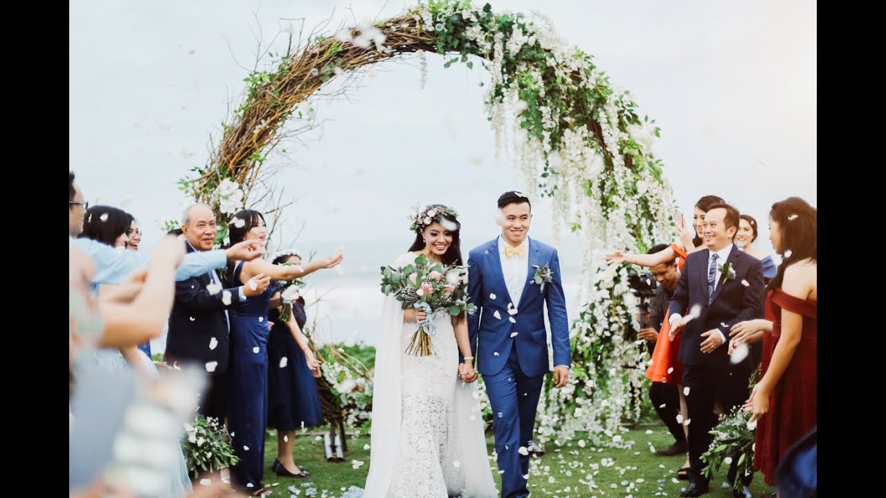 Bali Wedding Clip – Marta & William at Phalosa Villa