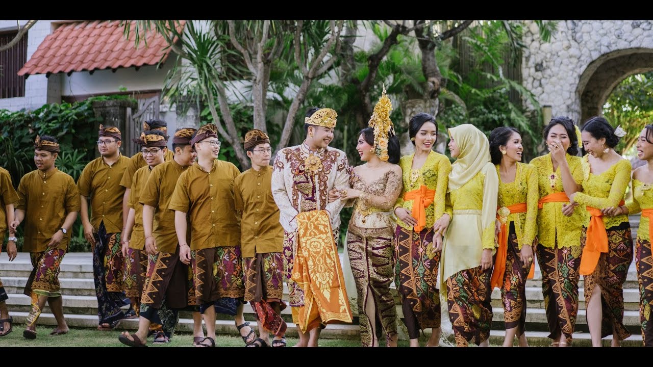 Balinese Wedding Reception ( Resepsi Pernikahan Adat Bali )