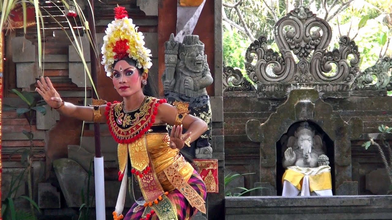 Balinese Barong Dance Show in Batubulan HD